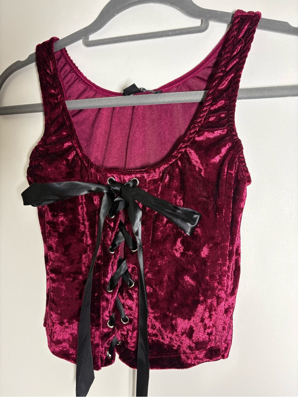 Dolls Kill wine Velvet Lace-Up bustier - Picture 4 of 10